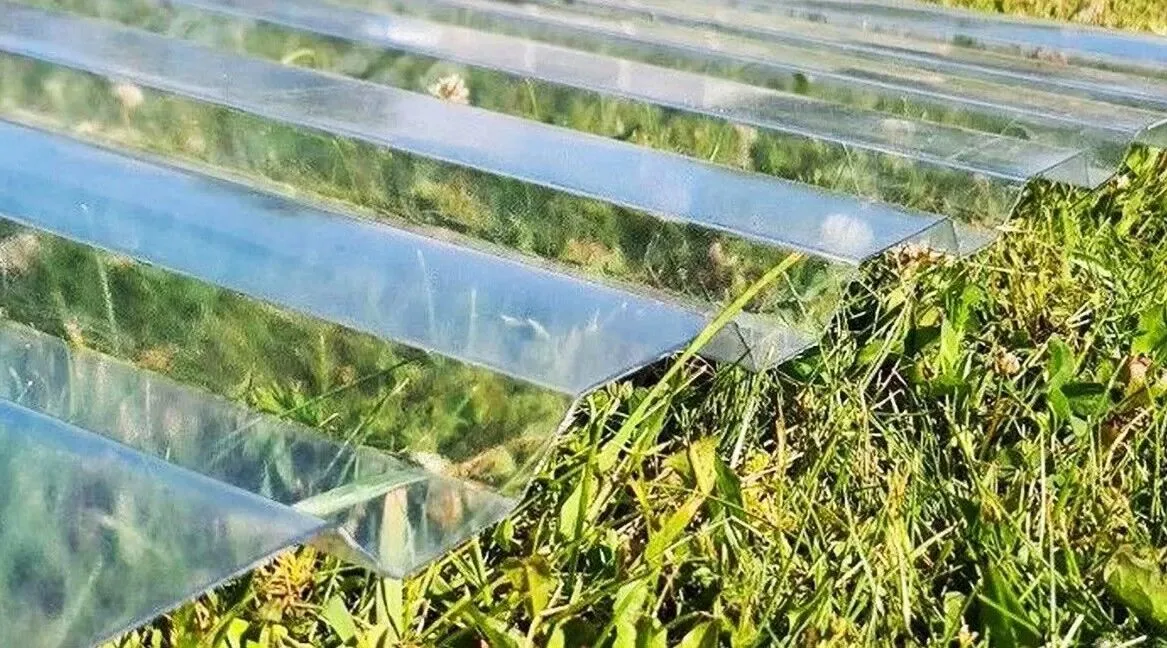 Профилированный поликарбонат прозрачный 0,8 мм 