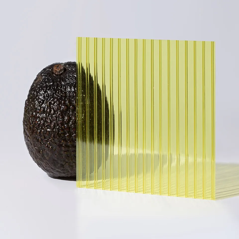 Сотовый поликарбонат 6 мм желтый 