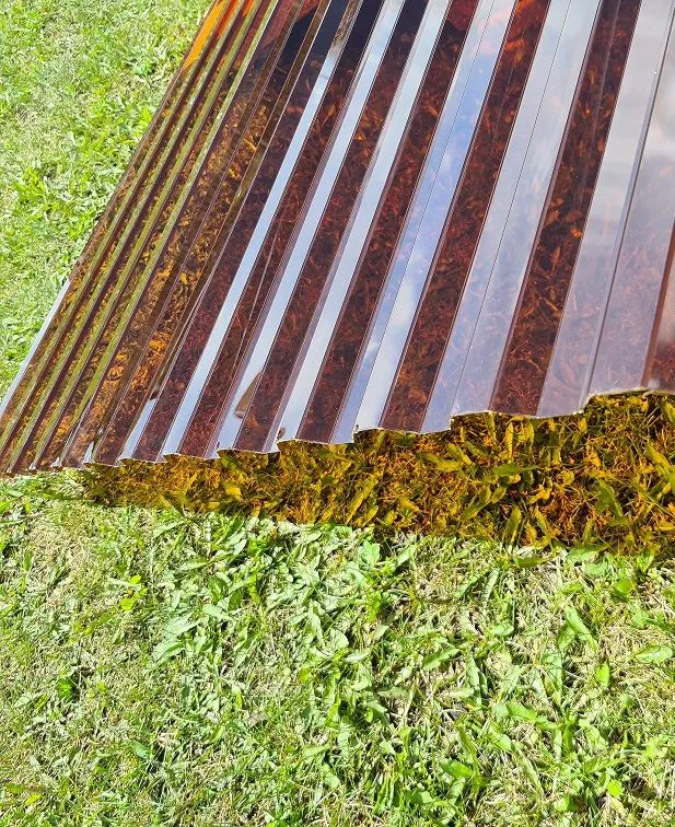 Профилированный поликарбонат янтарь 0,8 мм 