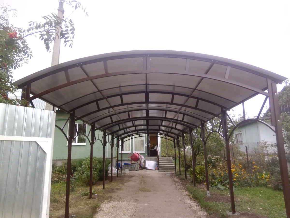 навес из поликарбоната